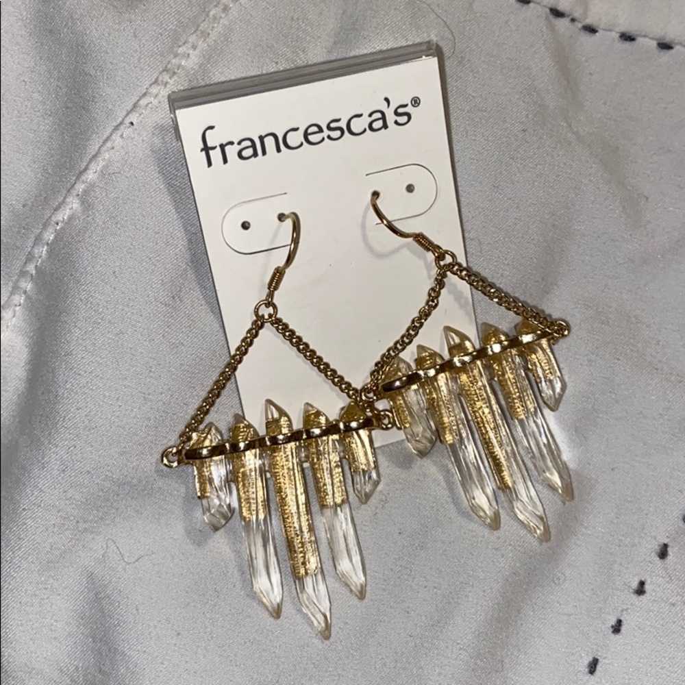 Dangle gold earrings
